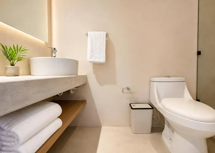 Romantic Jungle Studio, Rooftop Pool & Lounge Apartment Tulum
