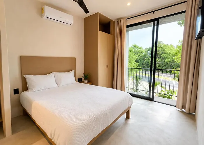 Romantic Jungle Studio, Rooftop Pool & Lounge Apartment Tulum